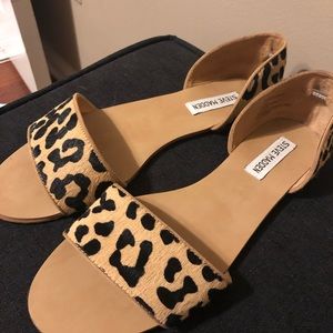 Leopard print flats